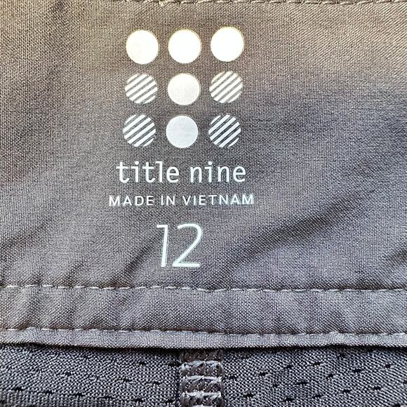 Title Nine Skort Swingtastic Gray Skort Tennis Golf Pickleball 12 - Picture 4 of 9